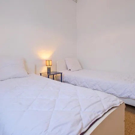 Miraflores Center 3*: Spacious&bright Apartamento Périgueux